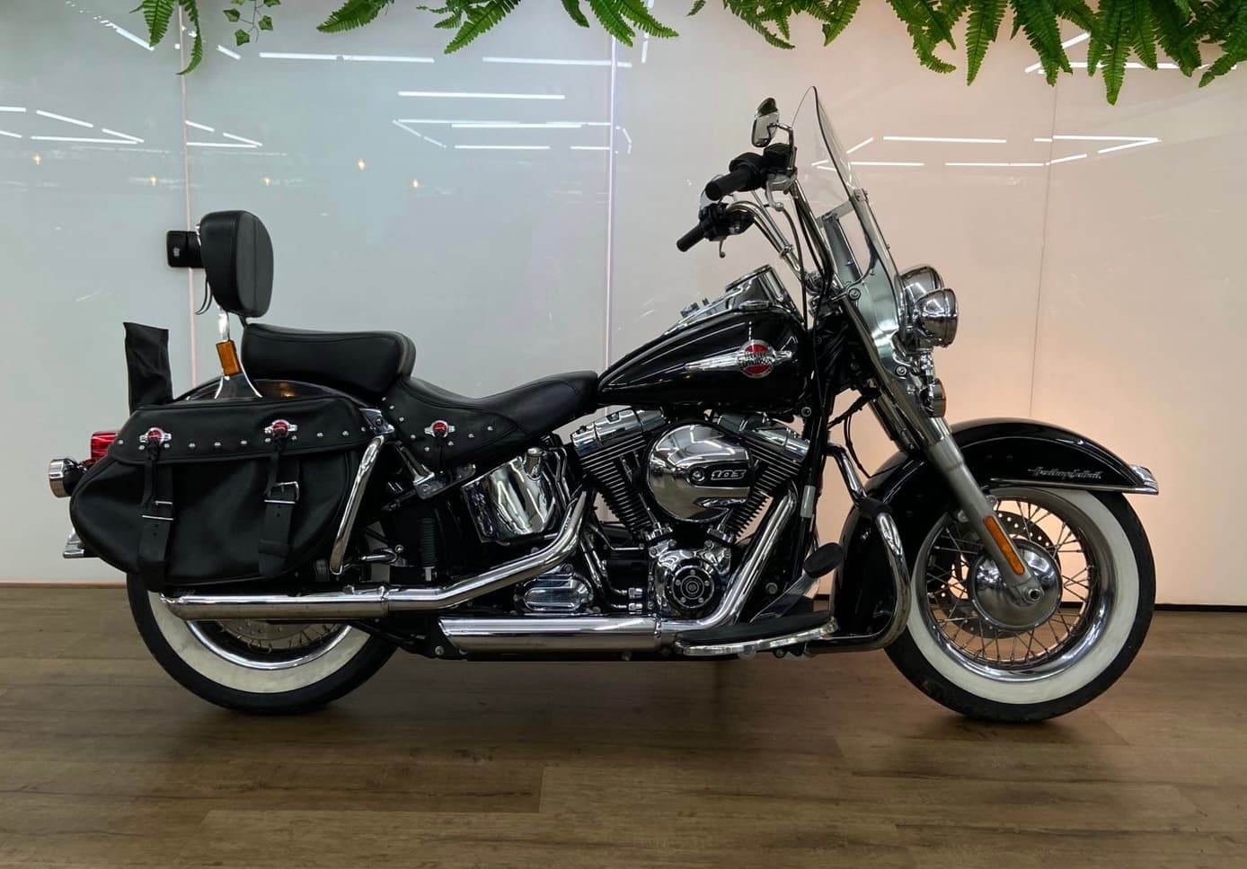 HARLEY-DAVIDSON HERITAGE SOFTAIL CLASSIC