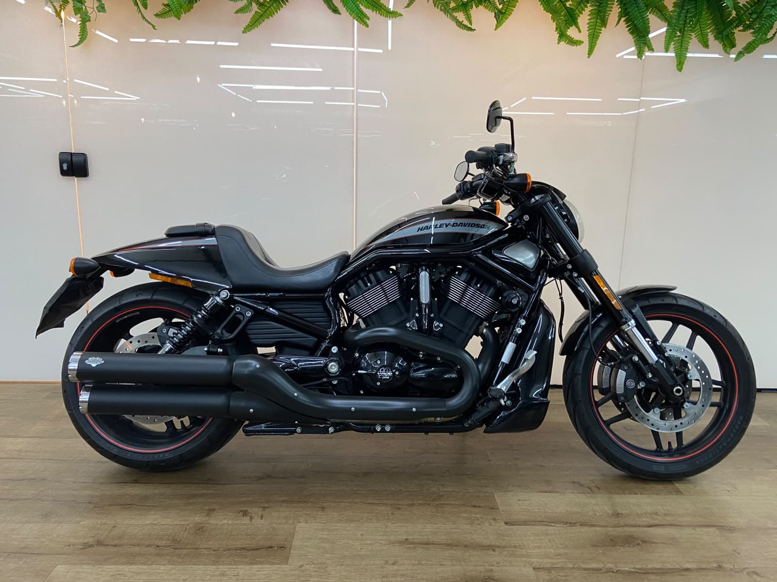 HARLEY-DAVIDSON NIGHT ROD SPECIAL 1250 VRSCDX — foto 1 de 9
