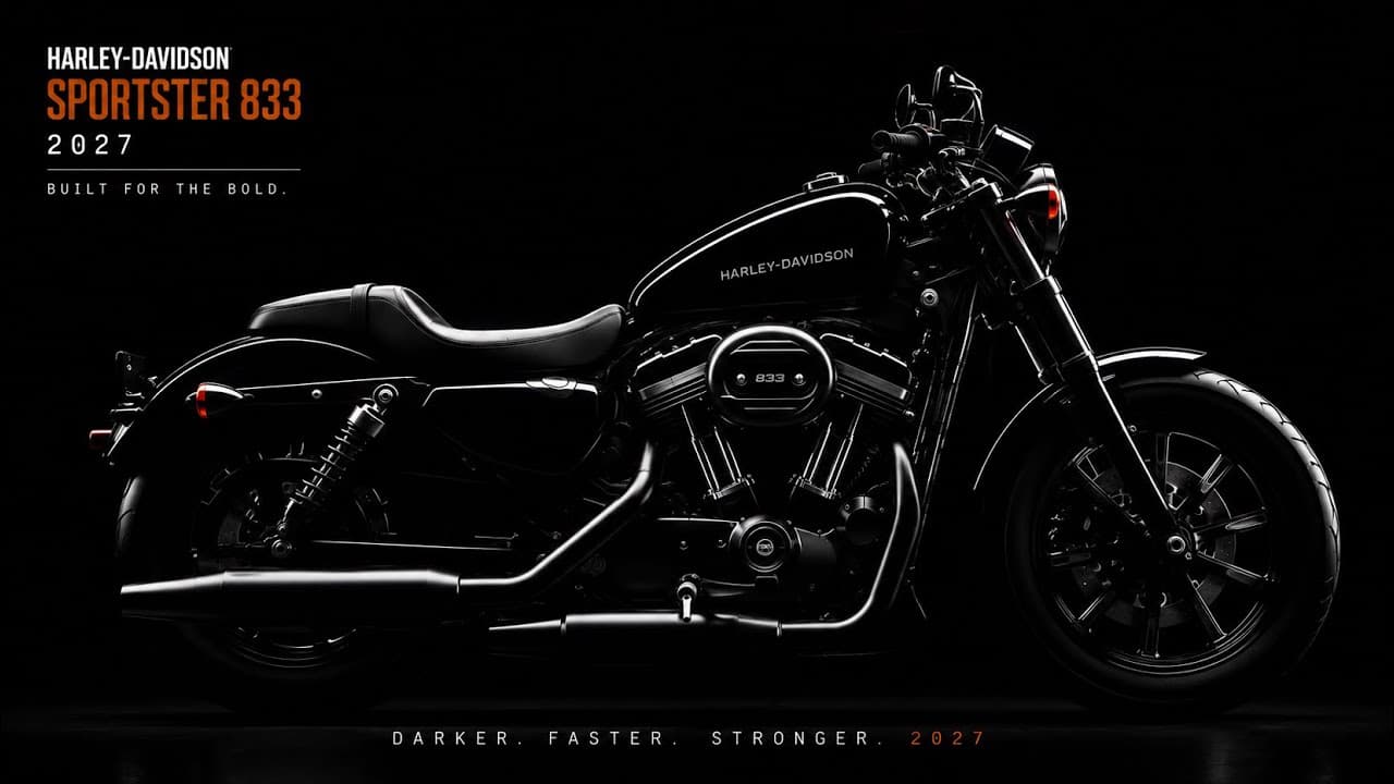 Harley-Davidson Sportster 883 preta fosca em estrada aberta ao entardecer, estilo cruiser clássico, ângulo frontal 3/4, iluminação cinematográfica
